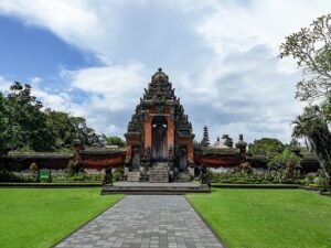 taman-ayun-royal-family